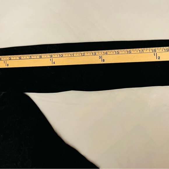 Vintage short cardigan/ small/ light weight - Picture 6 of 9